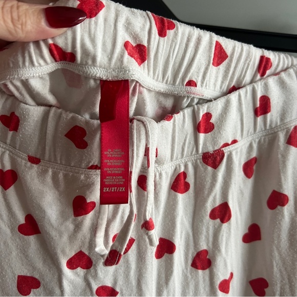 Skims Sleep Long Sleeve Button Up Pajama Set Valentines Hearts - Picture 10 of 10